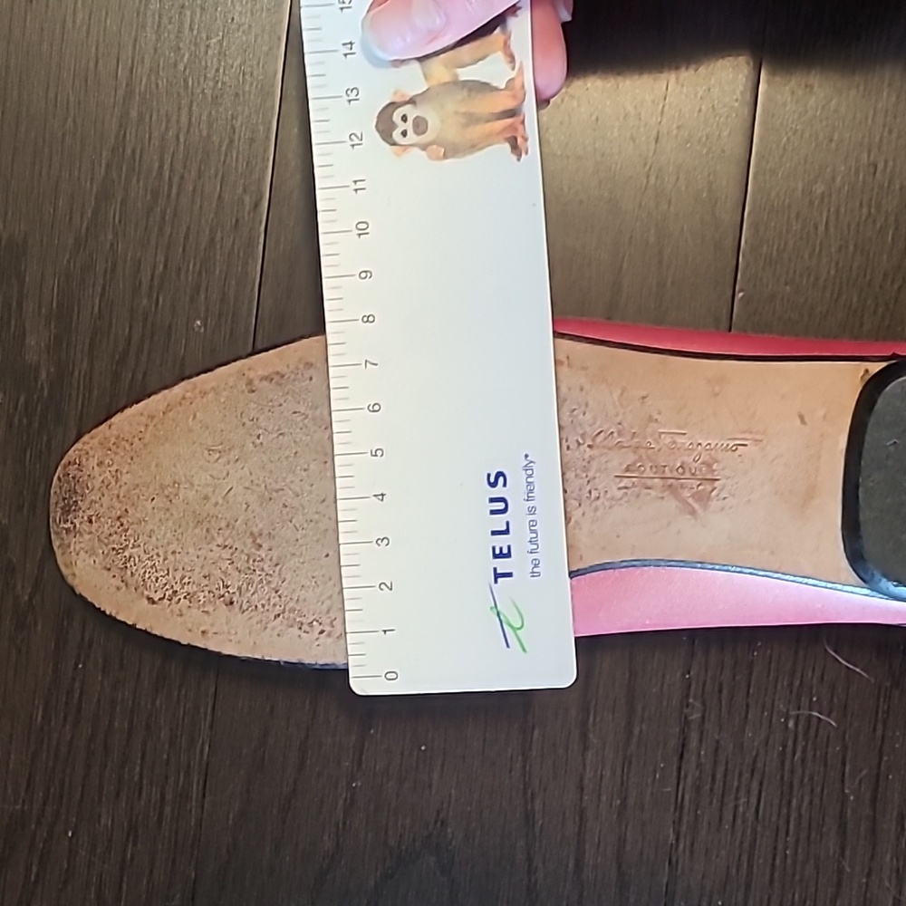 EUC Salvatore Ferragamo flats - Picture 11 of 12